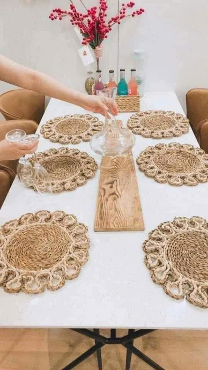 Handmade & Handicrafts (Thủ công mỹ nghệ)